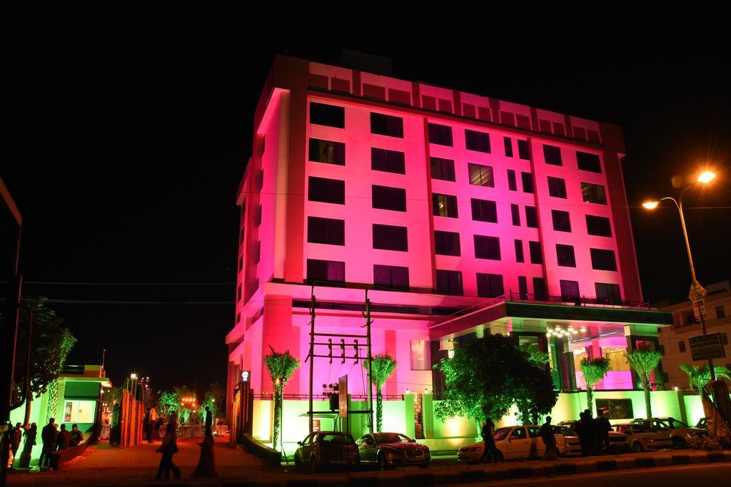 Clarion Inn Jaipur Kukas Exterior photo